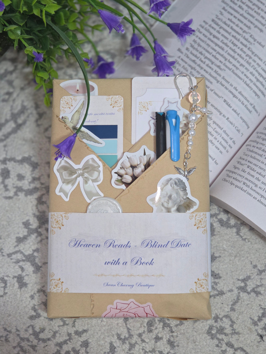 Heaven Reads - Blind date with a Book